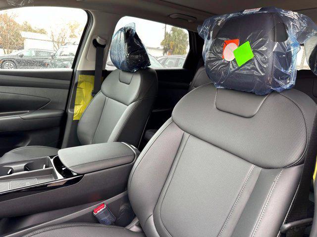 new 2025 Hyundai TUCSON Hybrid car, priced at $35,477