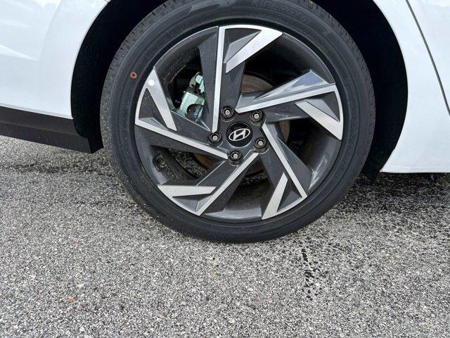 new 2025 Hyundai Elantra car