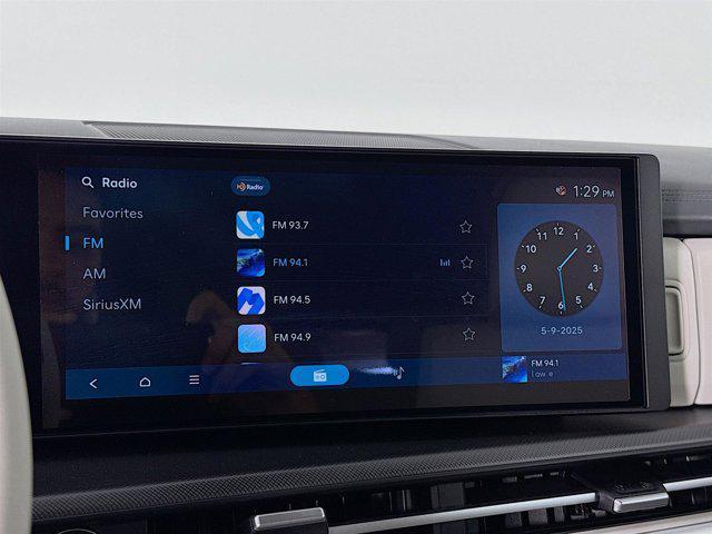 new 2025 Hyundai Santa Fe car, priced at $38,228