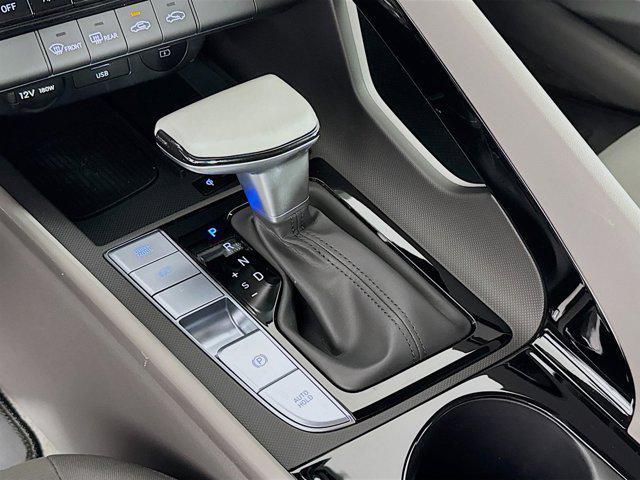 new 2025 Hyundai Elantra car, priced at $28,240