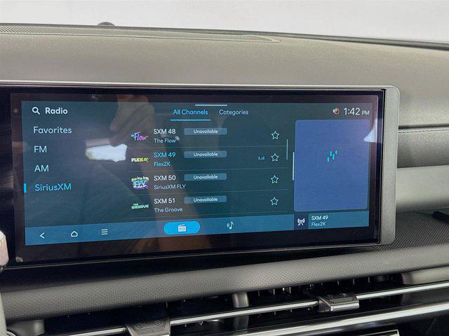 new 2025 Hyundai TUCSON Hybrid car, priced at $35,475