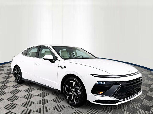 new 2025 Hyundai Sonata car, priced at $28,993
