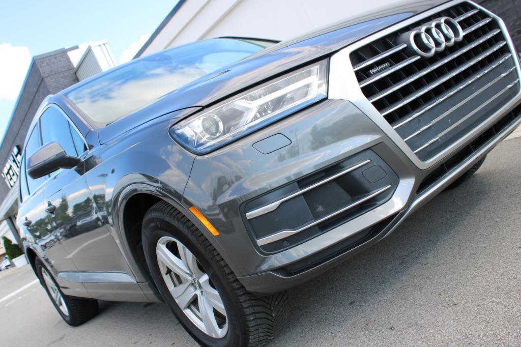 used 2018 Audi Q7 car, priced at $19,490