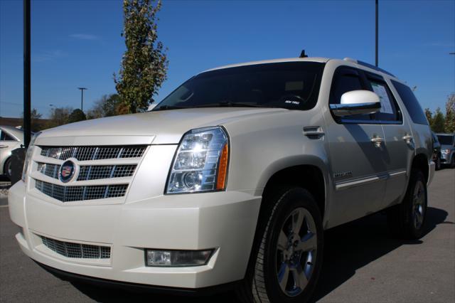 used 2014 Cadillac Escalade car, priced at $22,990