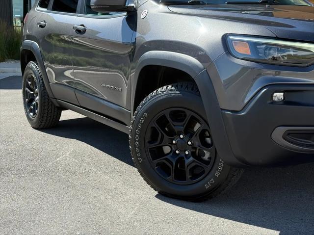 used 2021 Jeep Cherokee car, priced at $26,995