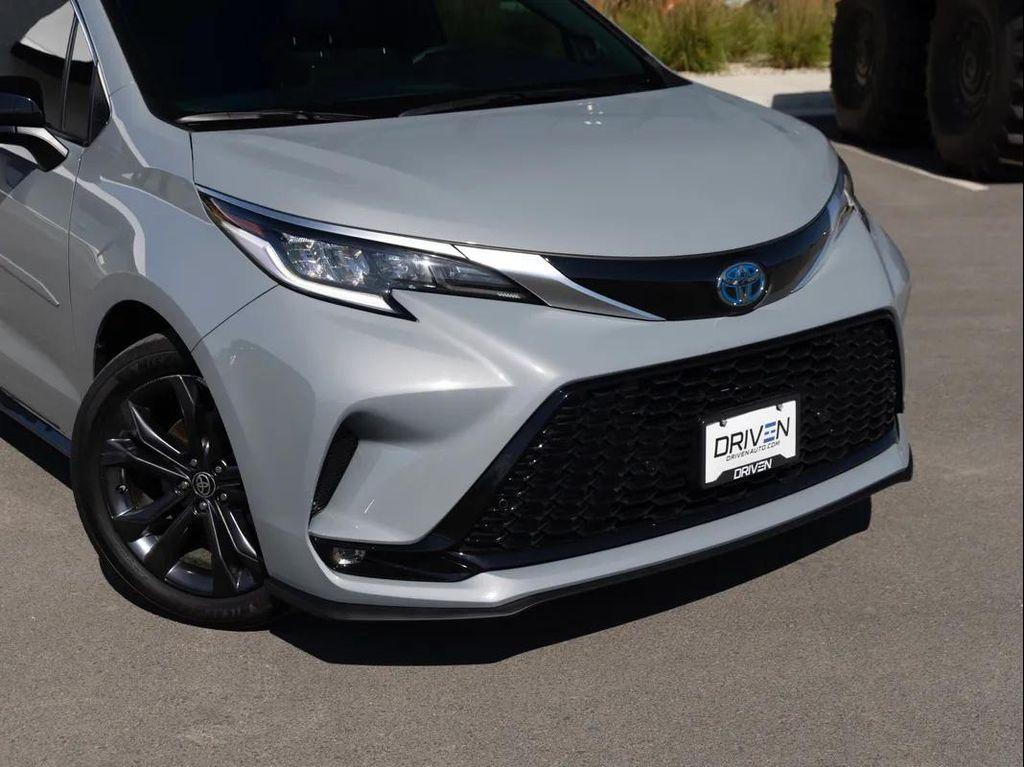 used 2024 Toyota Sienna car, priced at $50,895