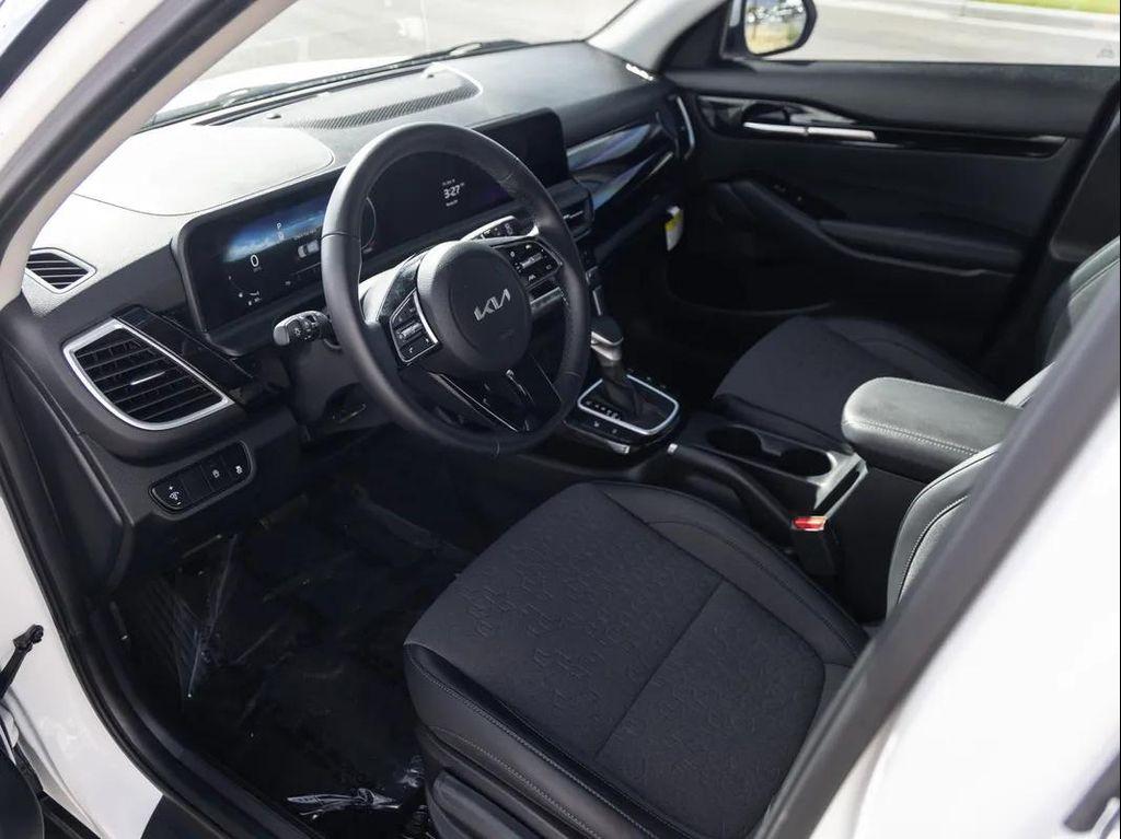 used 2024 Kia Seltos car, priced at $24,995