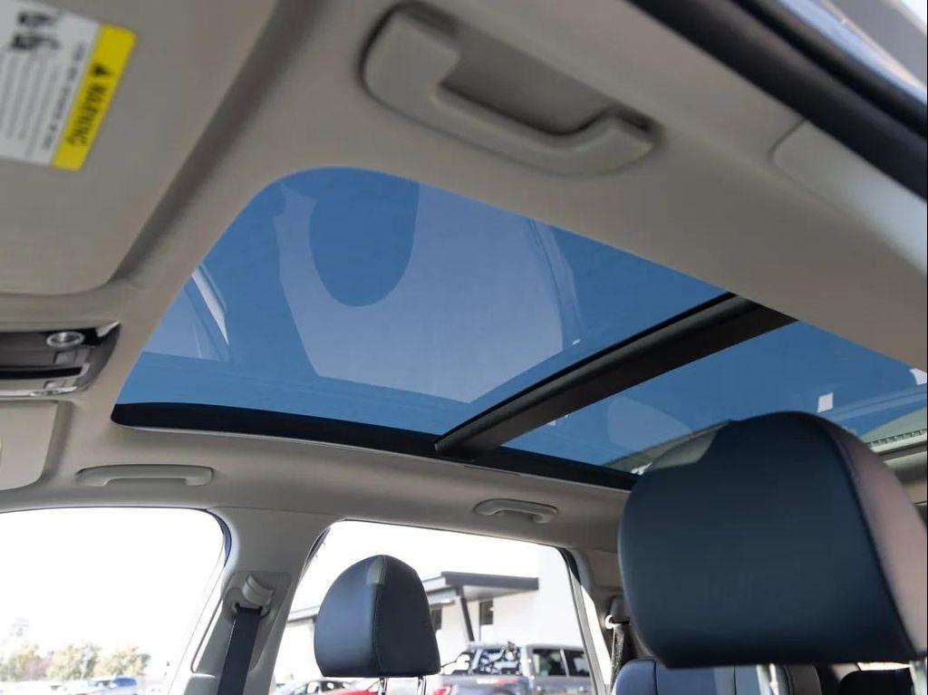 used 2023 Kia Sorento car, priced at $36,995