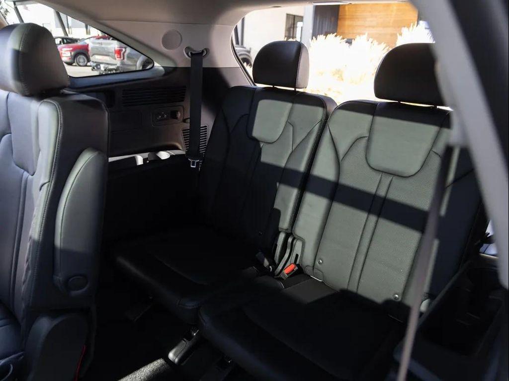 used 2023 Kia Sorento car, priced at $36,995