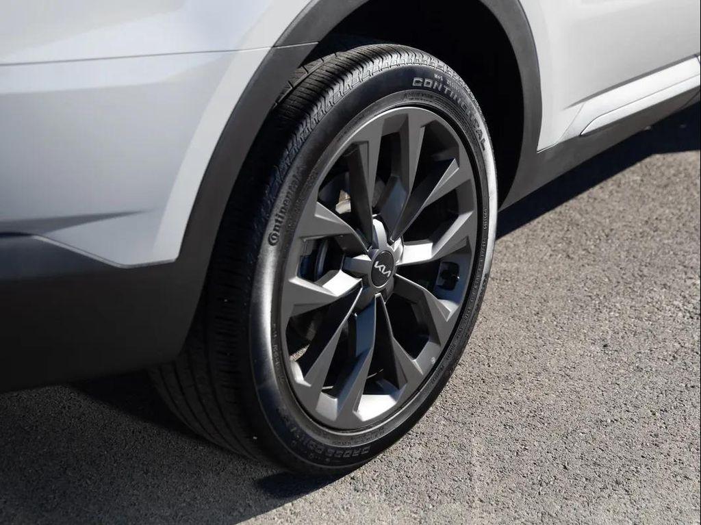 used 2023 Kia Sorento car, priced at $36,995