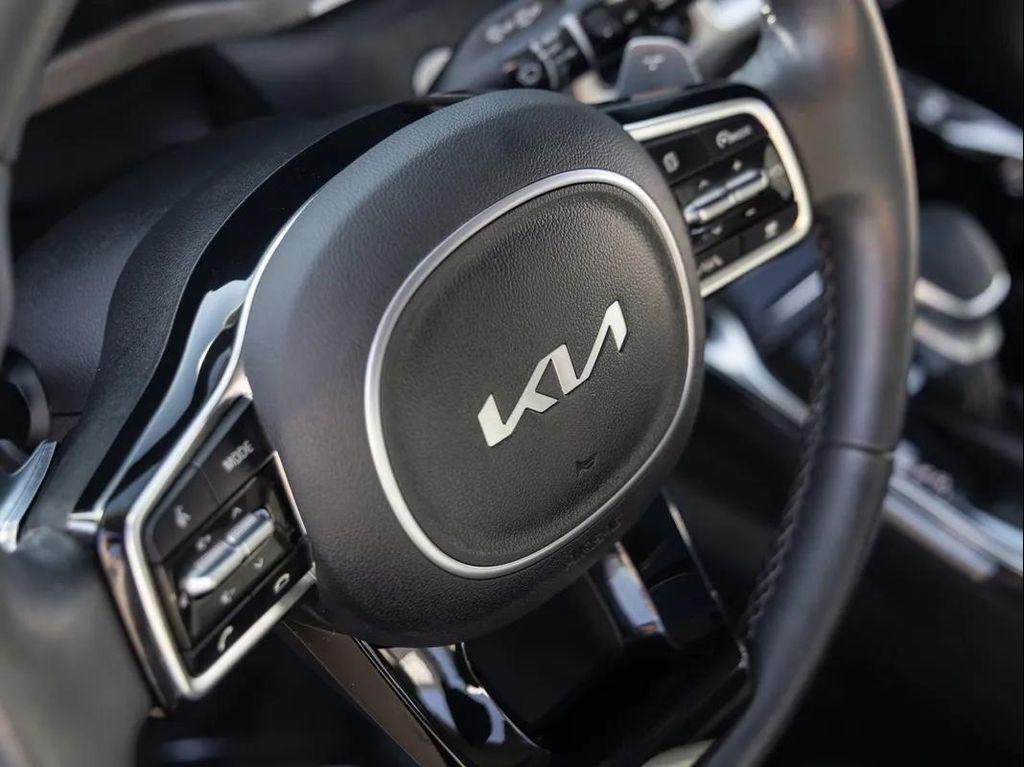 used 2023 Kia Sorento car, priced at $36,995