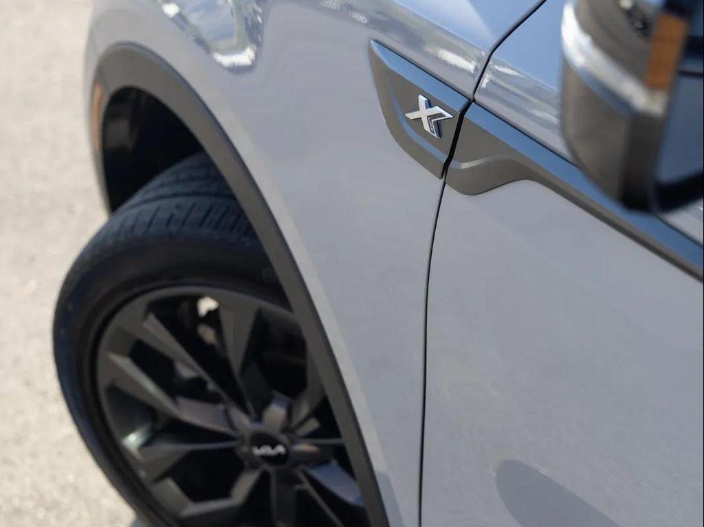 used 2023 Kia Sorento car, priced at $36,995