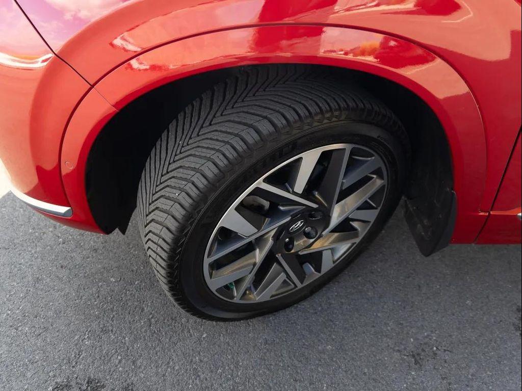 used 2023 Hyundai Santa Fe car, priced at $29,995