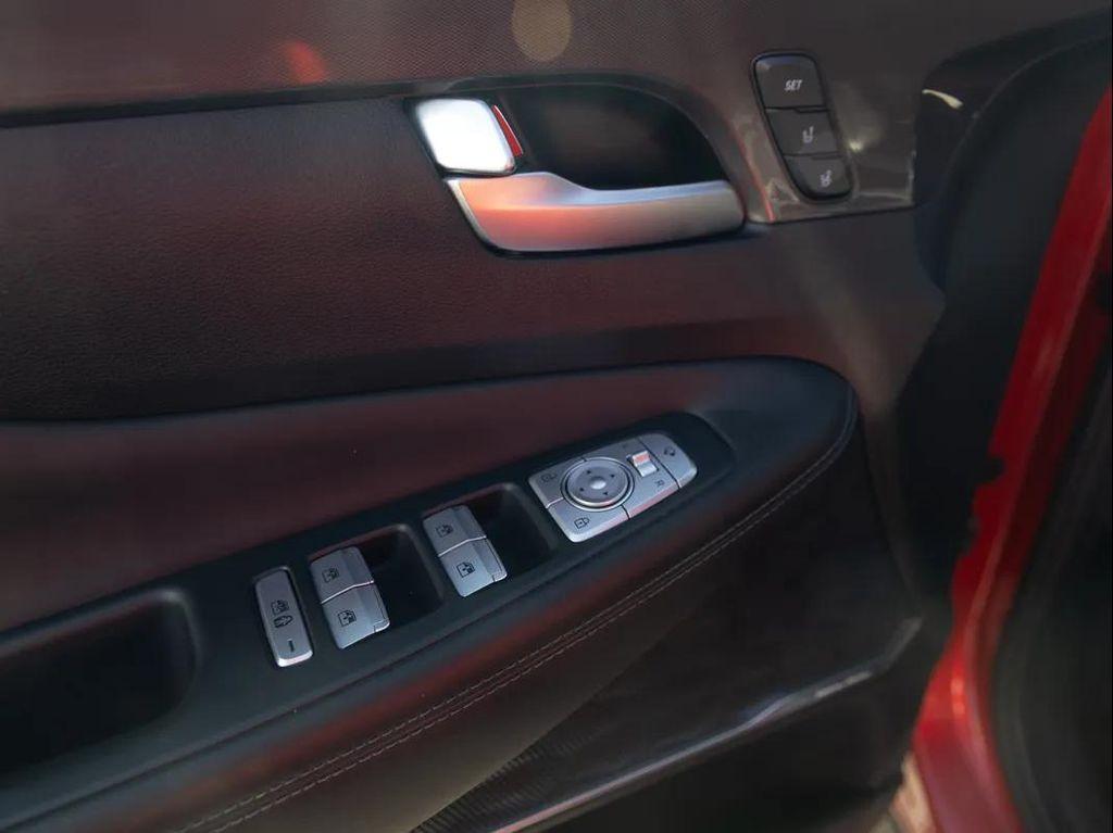 used 2023 Hyundai Santa Fe car, priced at $29,995