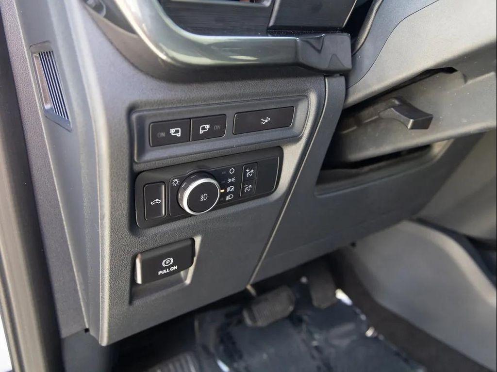 used 2022 Ford F-150 car, priced at $38,995