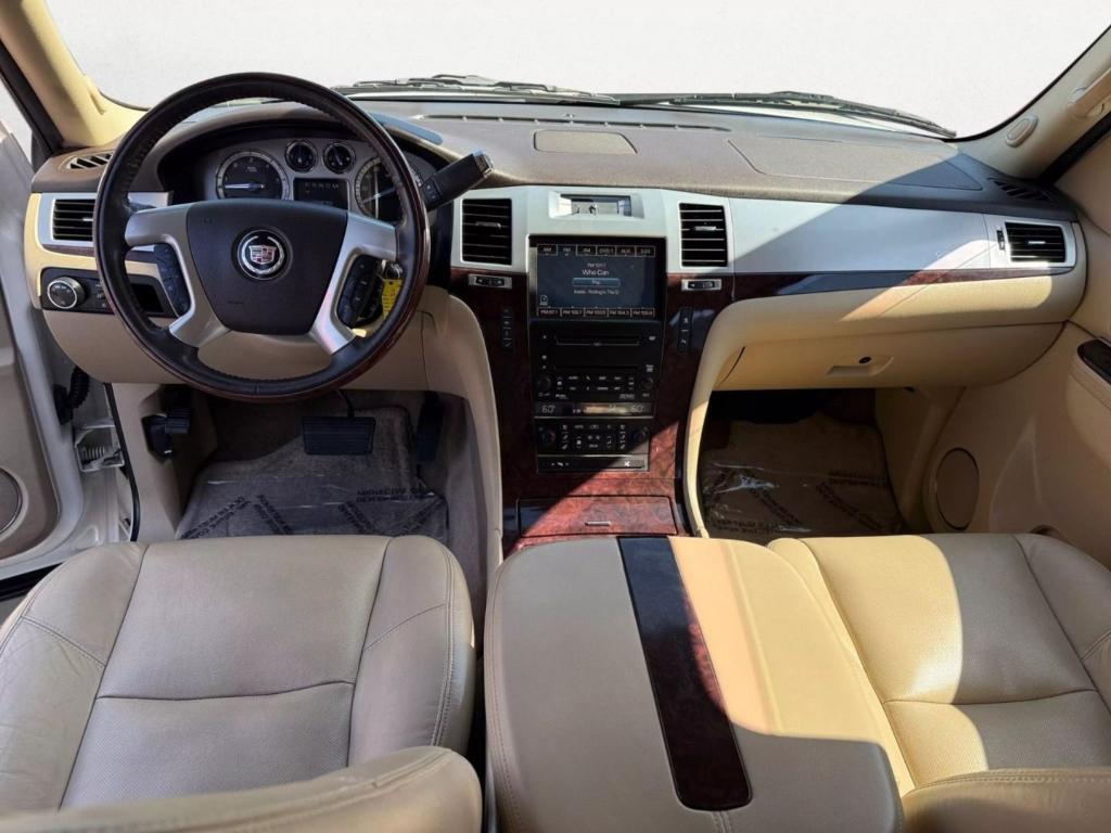used 2010 Cadillac Escalade ESV car, priced at $22,900