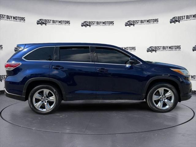 used 2015 Toyota Highlander car, priced at $14,900