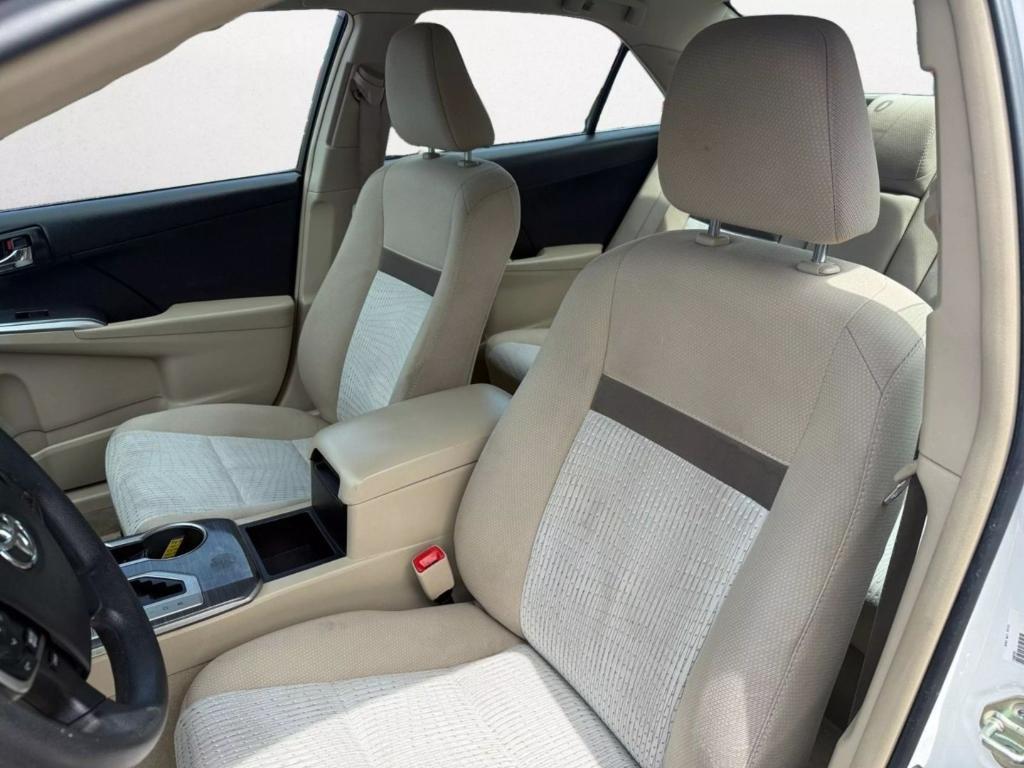 used 2014 Toyota Camry Hybrid car, priced at $12,900