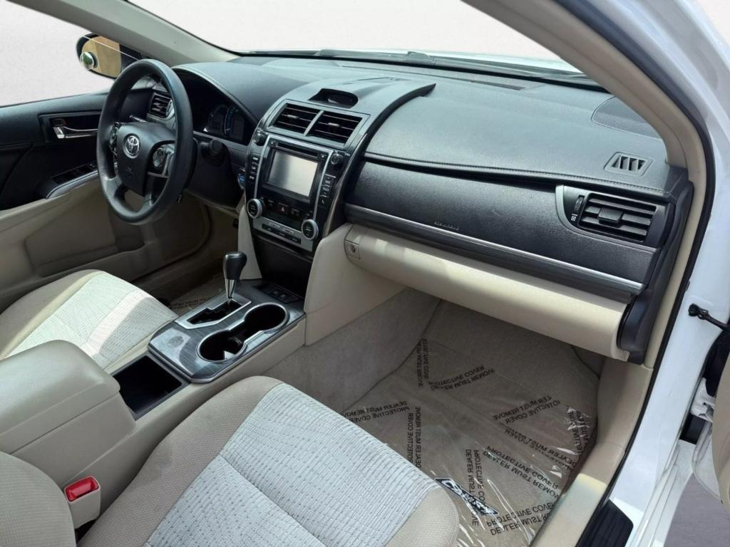 used 2014 Toyota Camry Hybrid car, priced at $12,900
