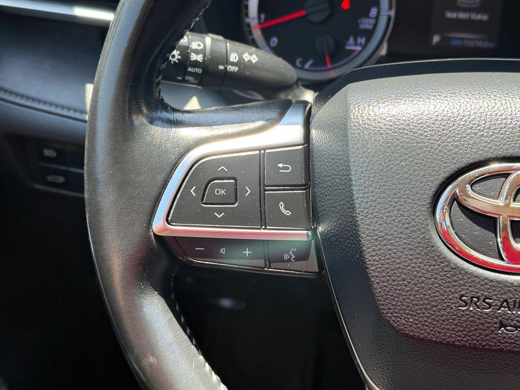 used 2020 Toyota Highlander car, priced at $23,900