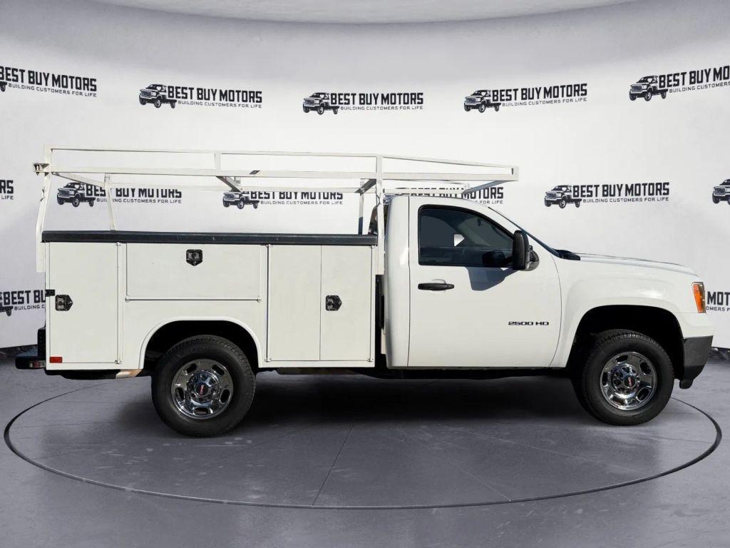 used 2014 GMC Sierra 2500 car, priced at $15,900