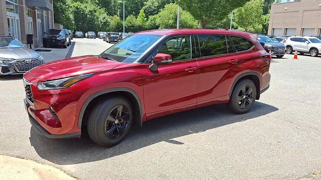 used 2021 Toyota Highlander car, priced at $25,799