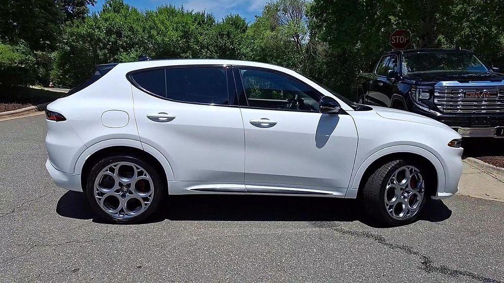 new 2025 Alfa Romeo Tonale car, priced at $55,430