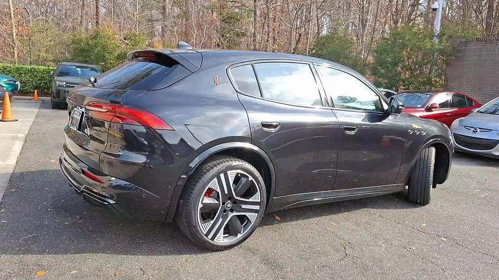 new 2025 Maserati Grecale Folgore car, priced at $89,999