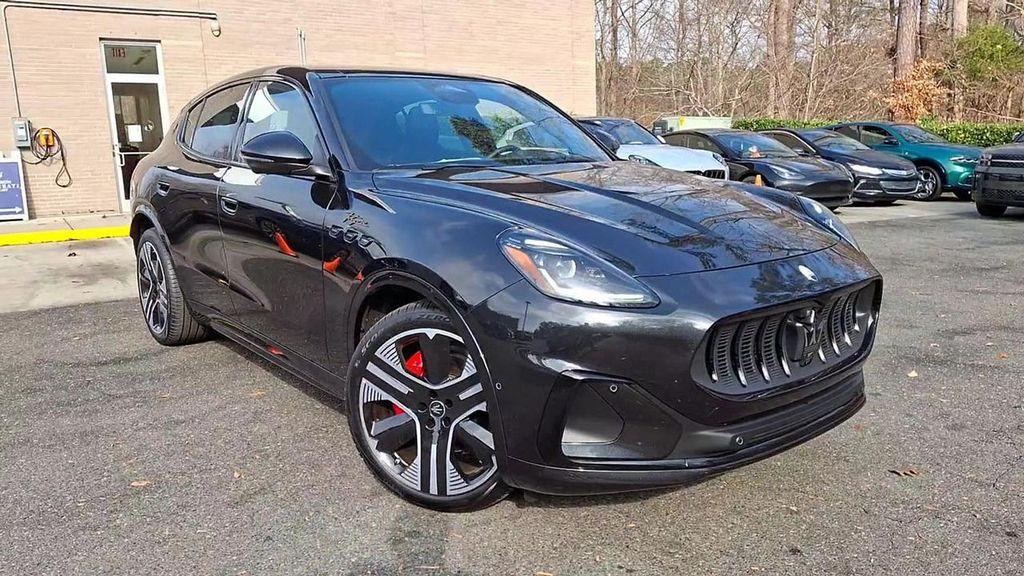 new 2025 Maserati Grecale Folgore car, priced at $89,999