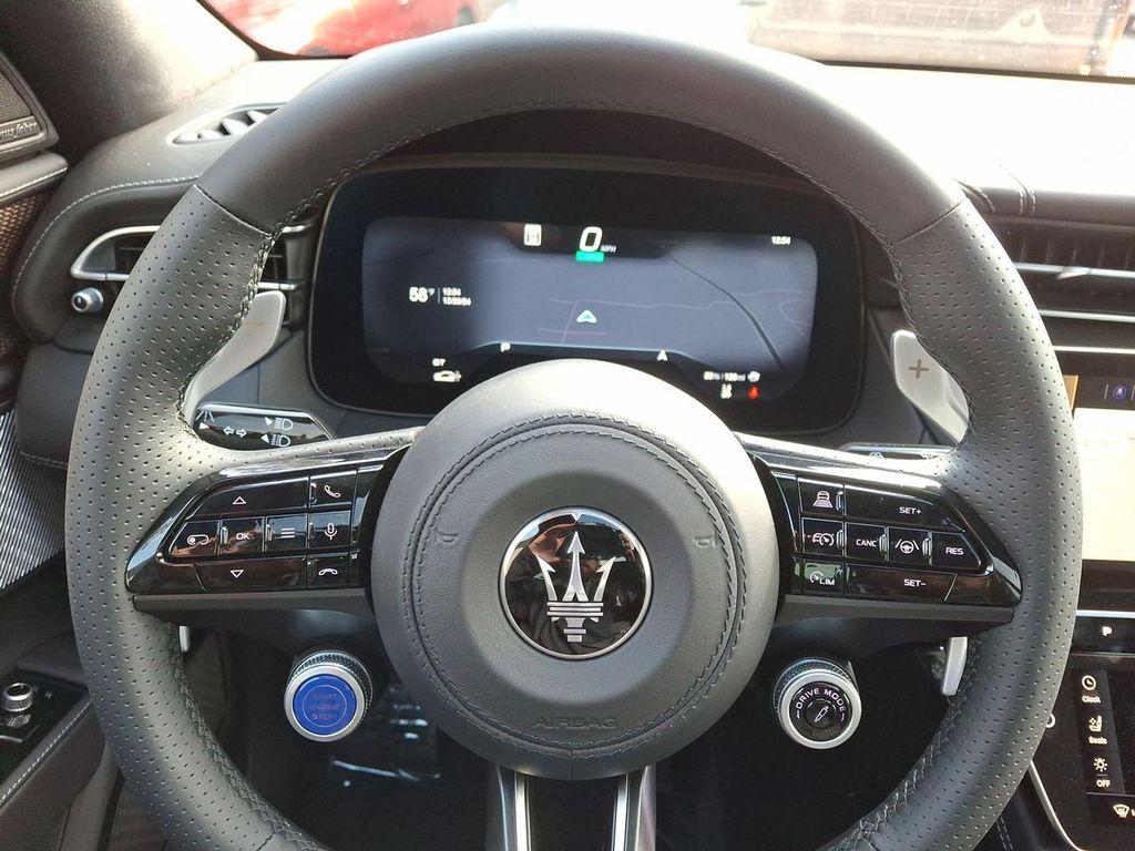 new 2025 Maserati Grecale Folgore car, priced at $89,999