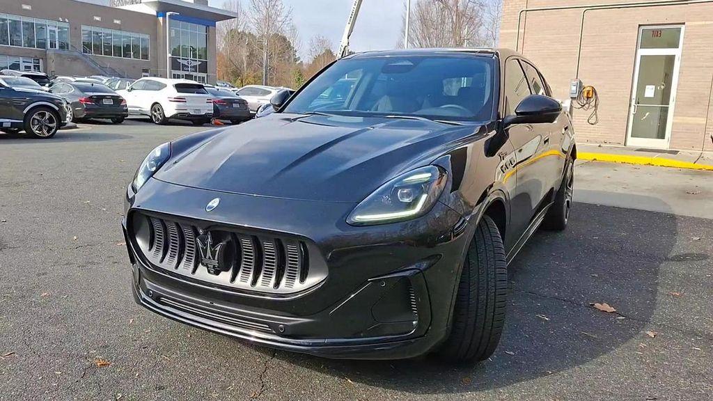 new 2025 Maserati Grecale Folgore car, priced at $89,999