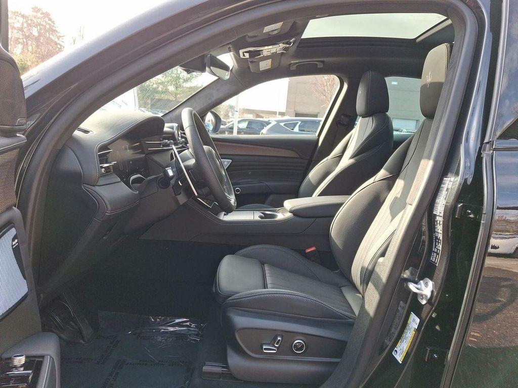 new 2025 Maserati Grecale Folgore car, priced at $89,999