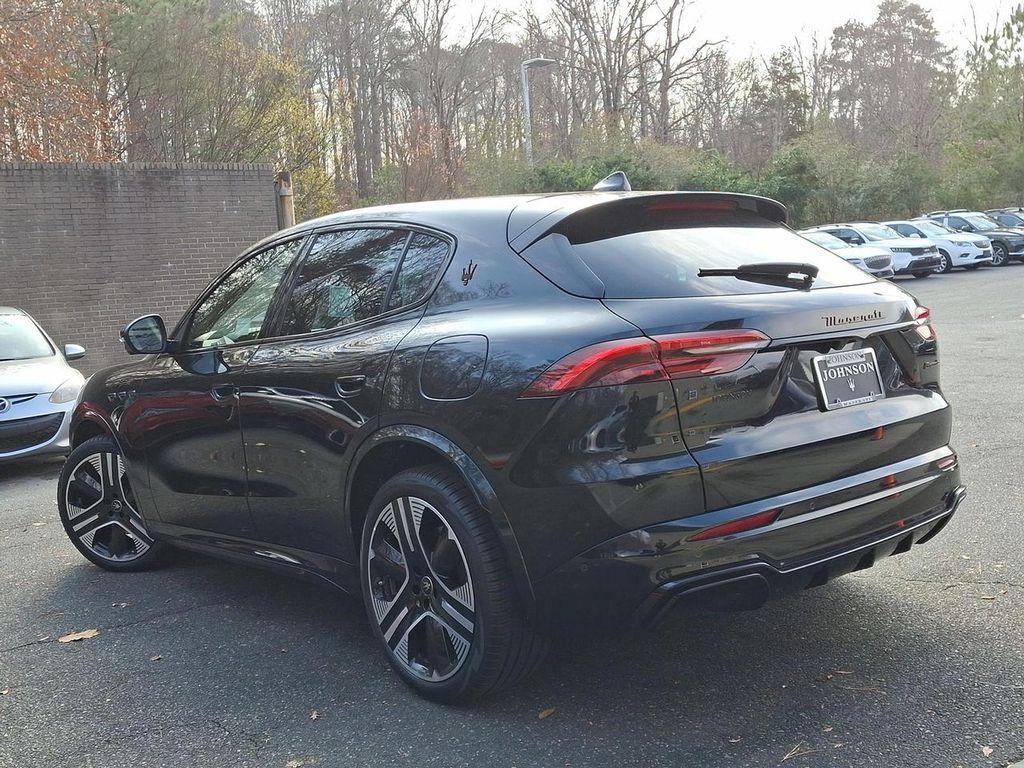 new 2025 Maserati Grecale Folgore car, priced at $89,999