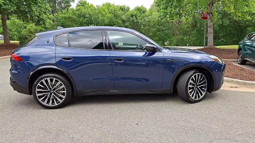 new 2025 Maserati Grecale car, priced at $91,495
