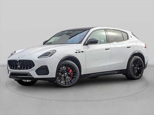 new 2025 Maserati Grecale car
