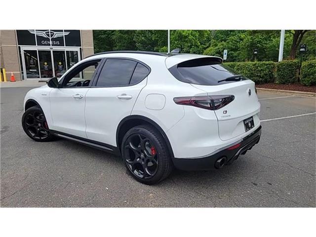 new 2024 Alfa Romeo Stelvio car