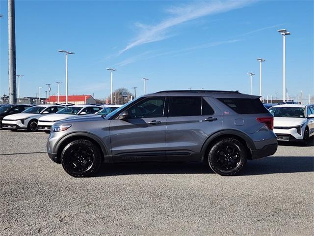 used 2022 Ford Explorer car, priced at $33,300