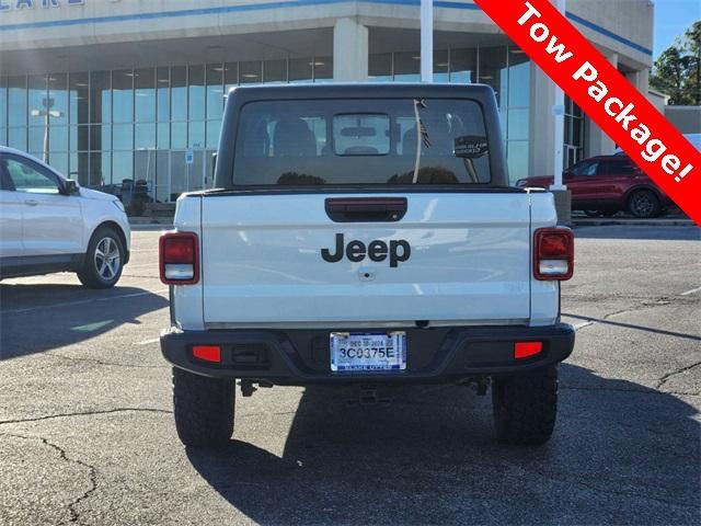 used 2023 Jeep Gladiator car, priced at $32,192