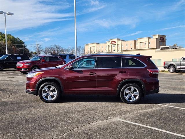 used 2015 Toyota Highlander car, priced at $16,426