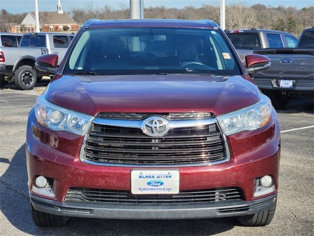 used 2015 Toyota Highlander car, priced at $16,426