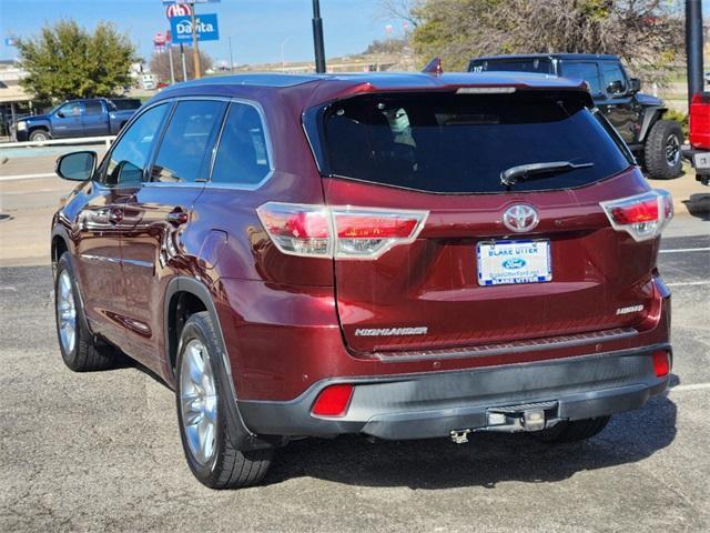 used 2015 Toyota Highlander car, priced at $16,426