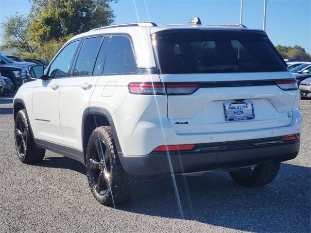 used 2023 Jeep Grand Cherokee car, priced at $33,919