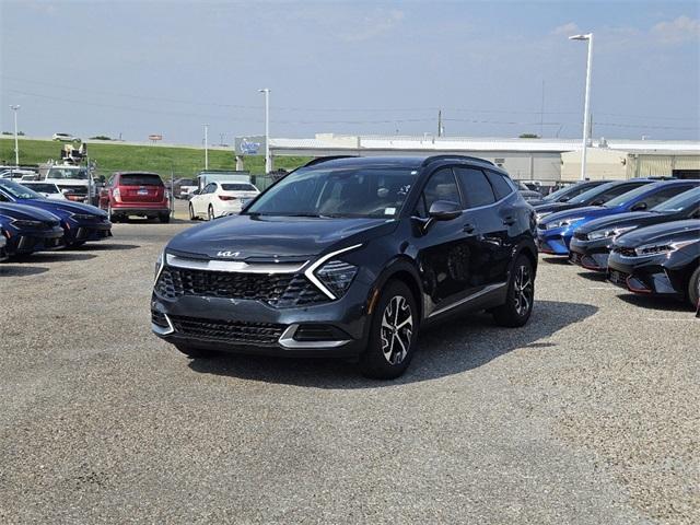 new 2025 Kia Sportage car, priced at $30,073