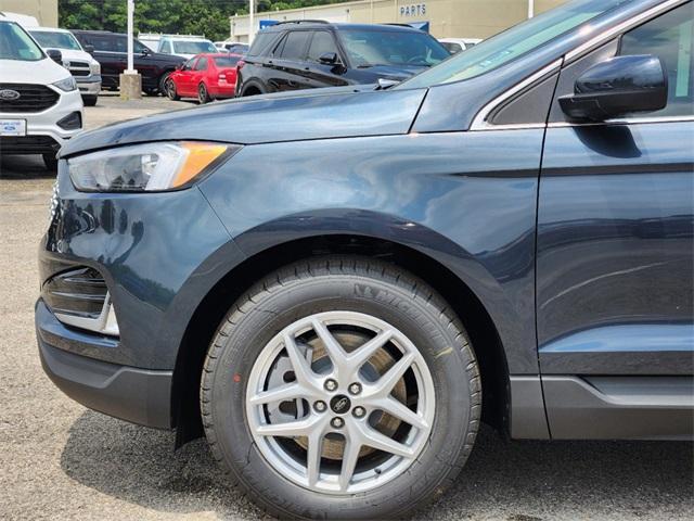 new 2024 Ford Edge car, priced at $43,680