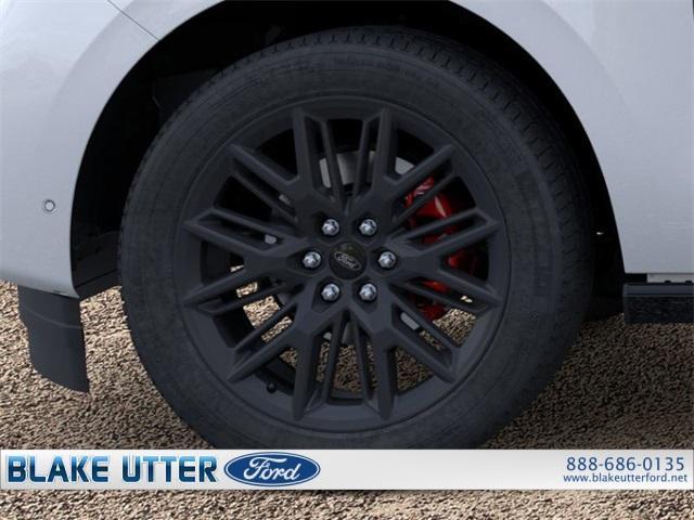 new 2025 Ford Expedition car, priced at $77,322