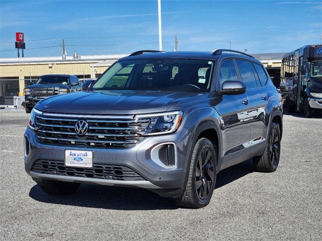 used 2024 Volkswagen Atlas car, priced at $36,631