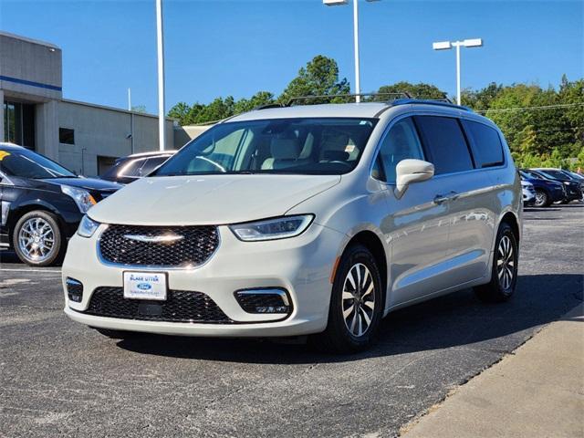 used 2021 Chrysler Pacifica car, priced at $19,426