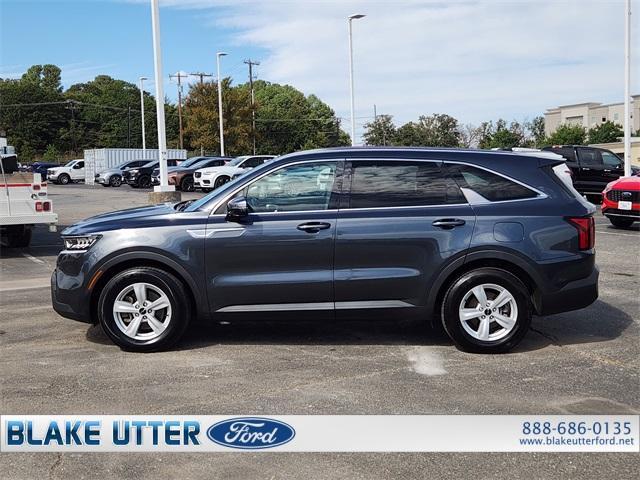 used 2022 Kia Sorento car, priced at $16,995