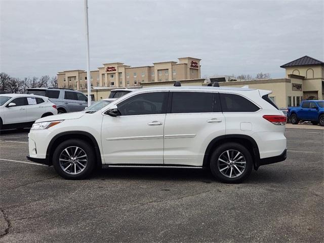 used 2018 Toyota Highlander car, priced at $18,993