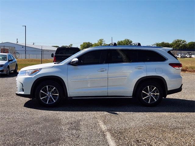 used 2018 Toyota Highlander car, priced at $17,649